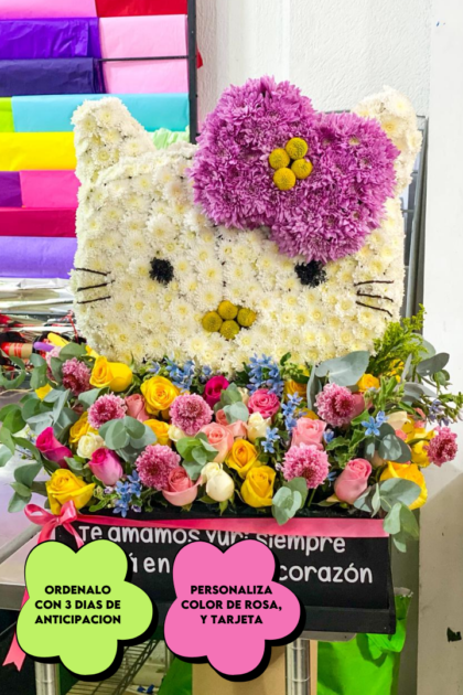 Escultura hello kitty